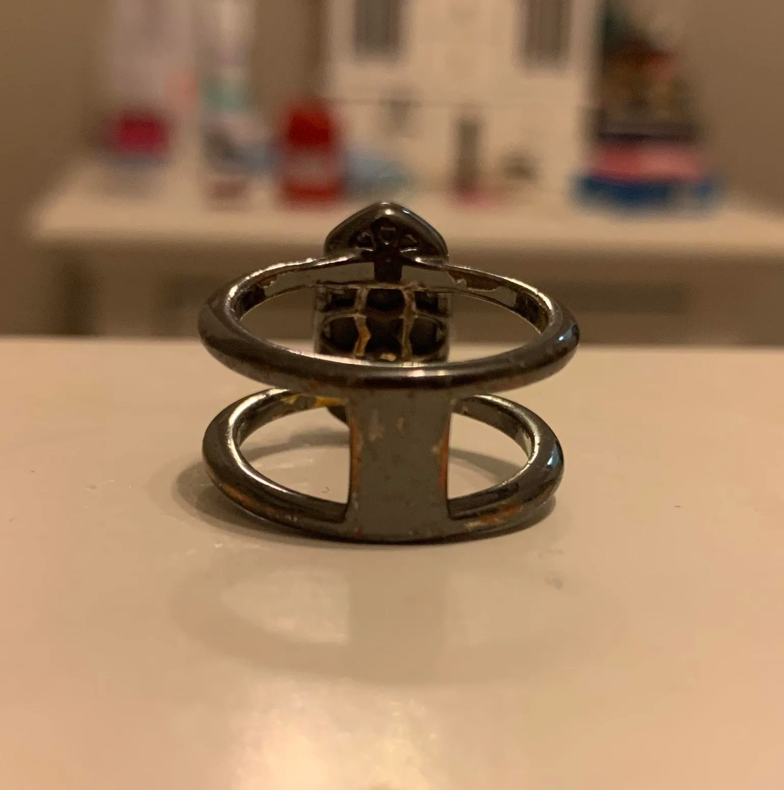 Kendra Scott Elyse gunmetal ring in black drusy - Image 4