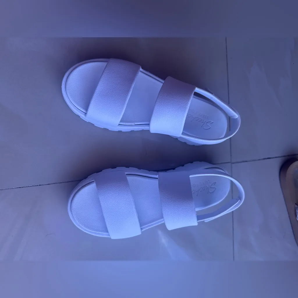 Skechers Luxe Foam White Sandals Skechers Women's Foamies: Arch Fit Footsteps - Image 8