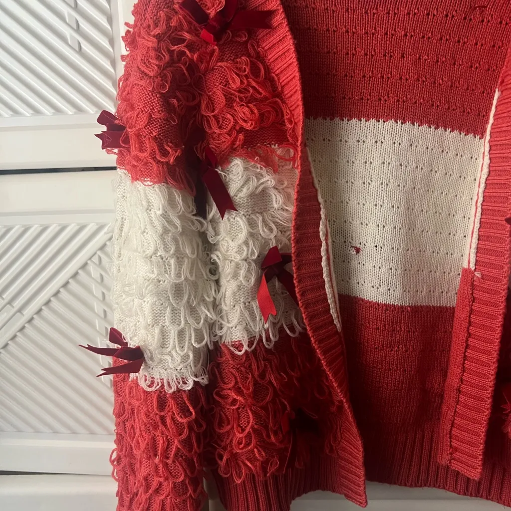 Red and White Women's Sweater - Image 2