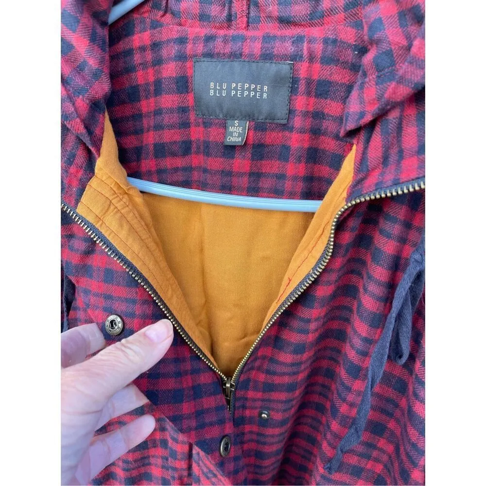 Blu Pepper buffalo plaid hooded coat. Zip front - Image 6