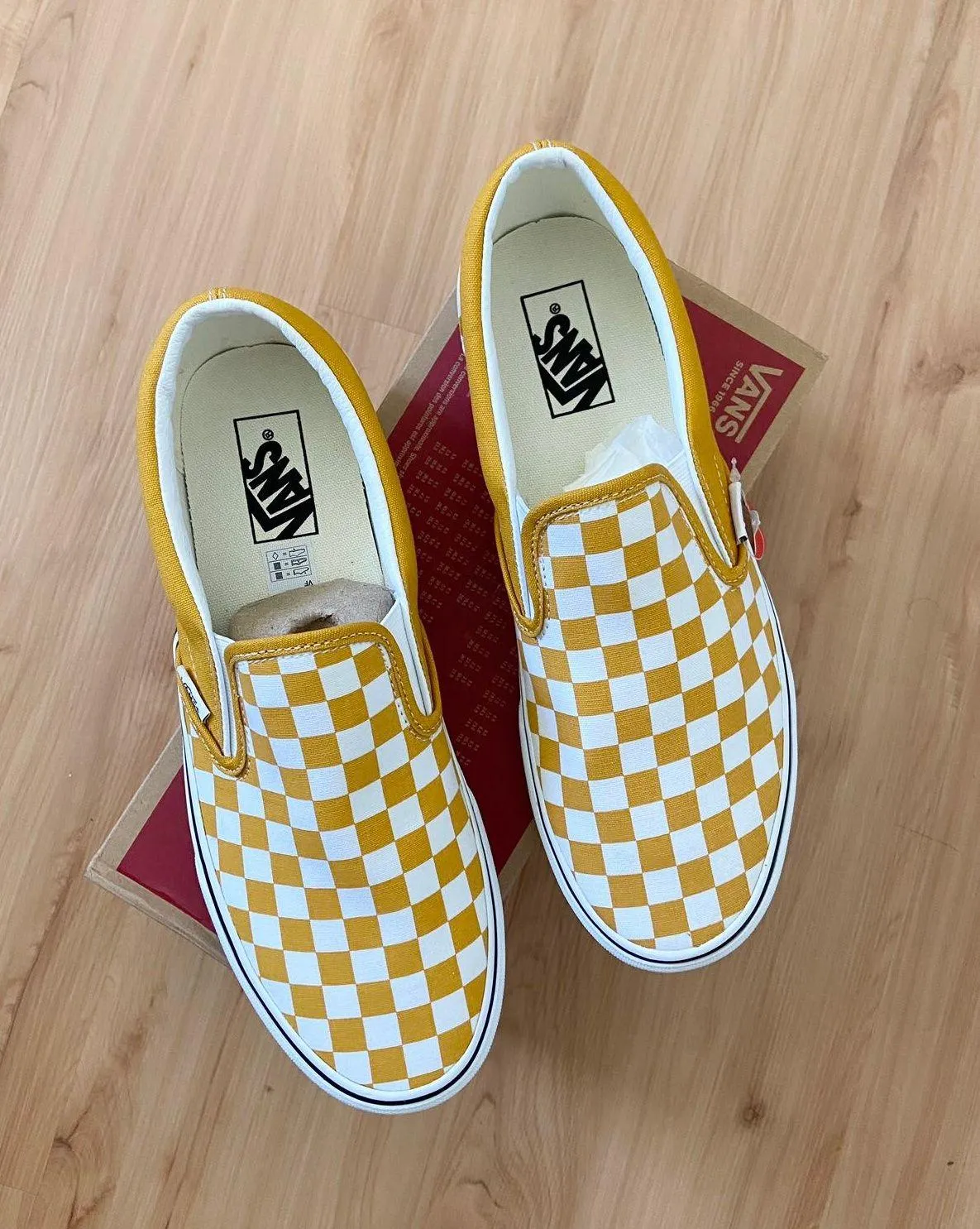 Classic Slip-On Checkerboard Shoe  Women 11.5 US - Image 10