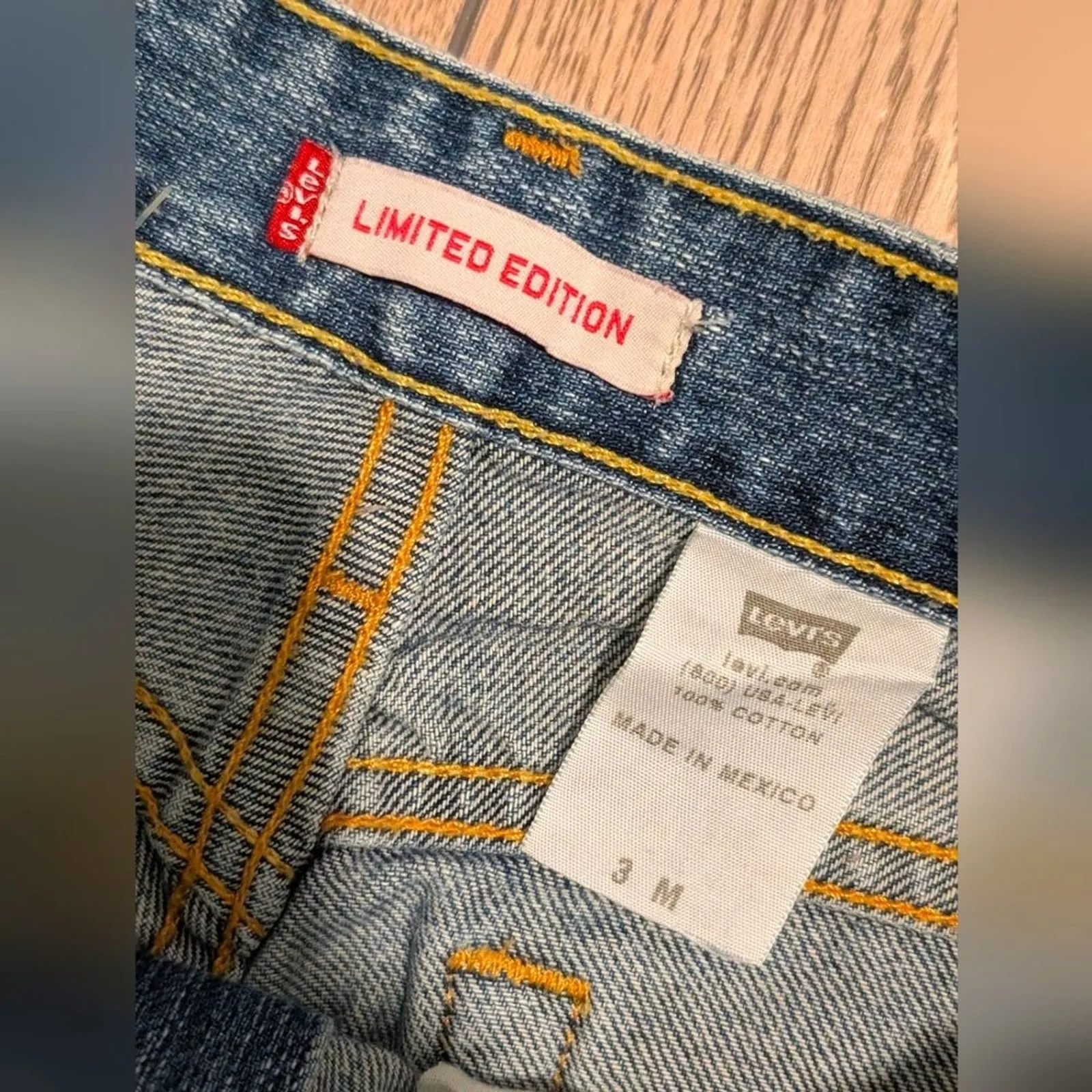 VTG‎ Levi's Jeans Juniors 3 S Limited Edition Rip Flare Boot Vintage 2000s Y2K - Image 2