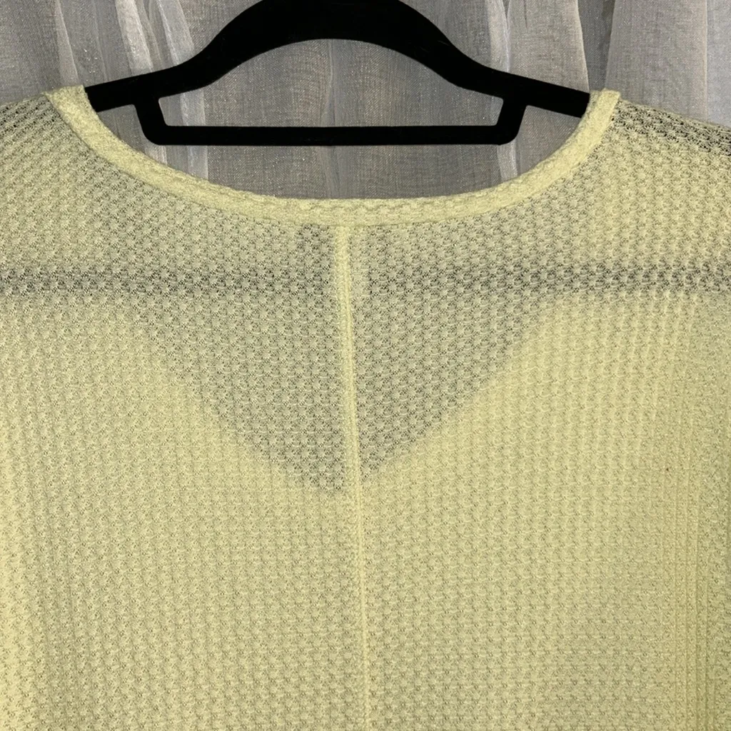 Vintage America Size L Canary V Neckline Waffle Fabric Long Sleeve Yellow Size L - Image 8