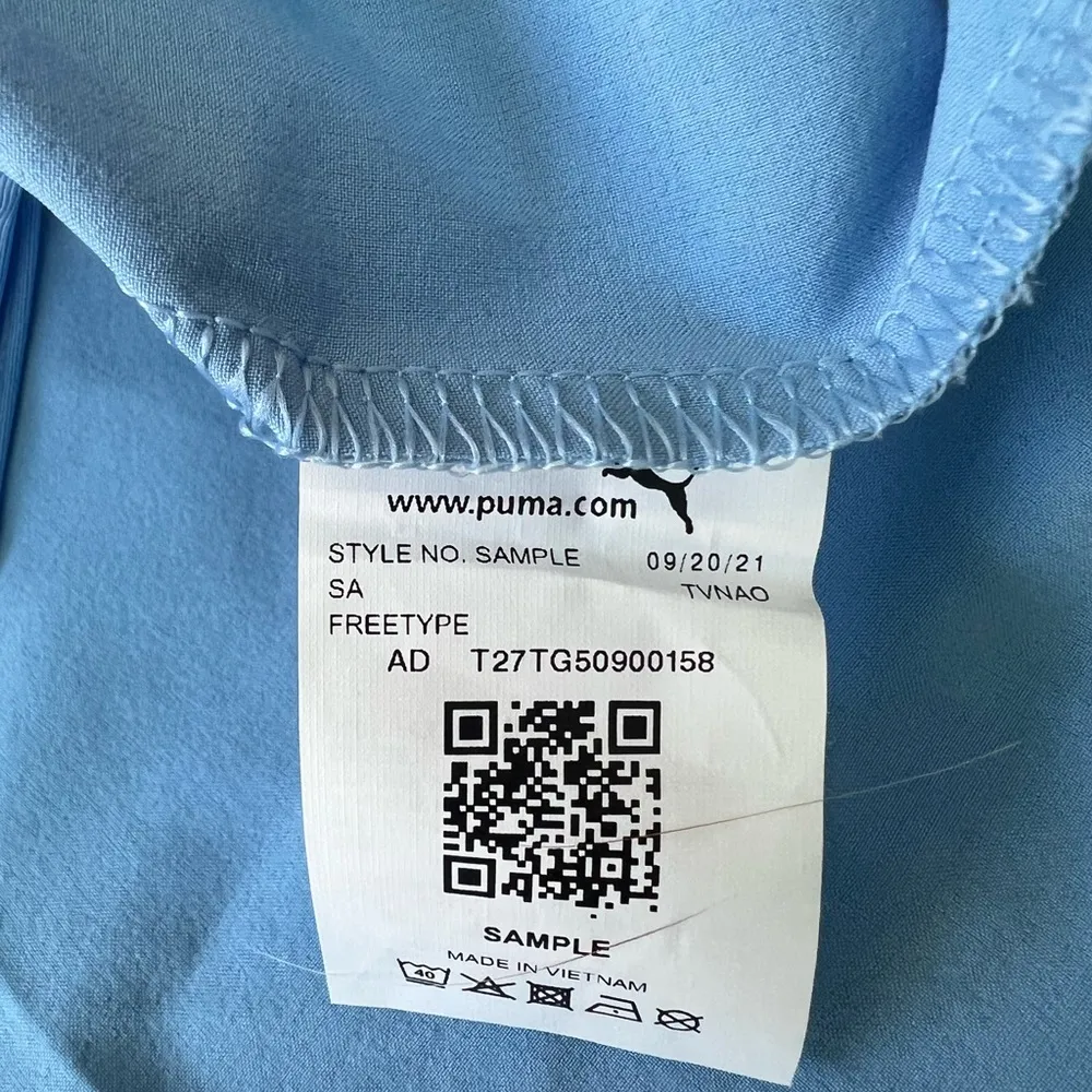 Puma  Golf Ladies Cruise Dress Size: Small Removable Shorts Underneath - Image 7