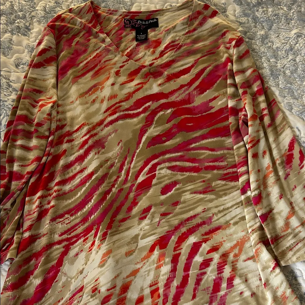 Peck & Peck Vibrant Red and Tan Blouse - Image 5