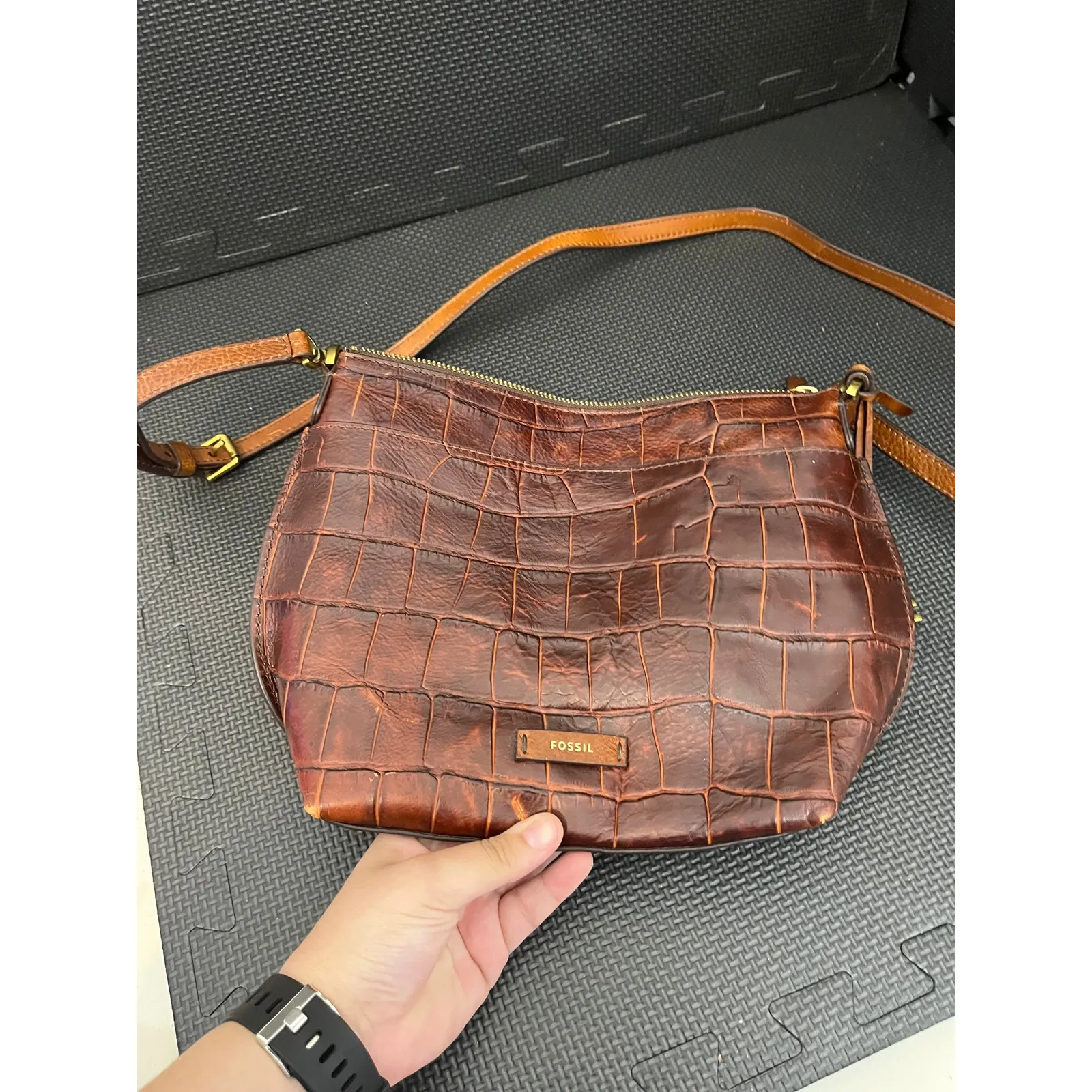 Fossil Brown Soft Leather Crossbody‎ Bag Purse Alligator Texture - Image 2