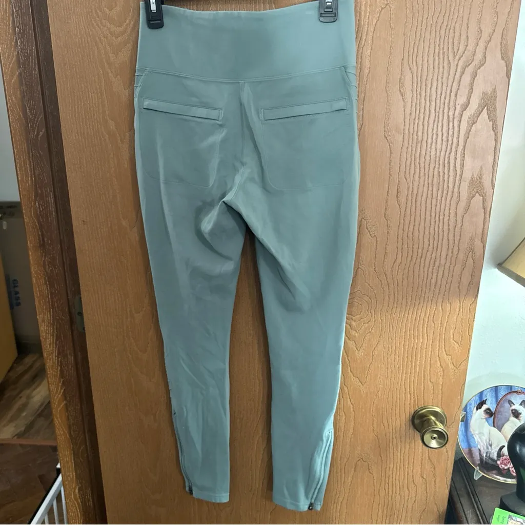 ATHLETA Delancey Moto Tight in minimalist gray size Large Athletic Activewear - Image 5