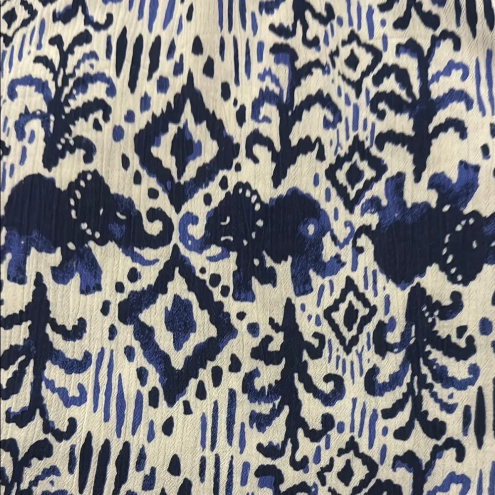 Lilly Pulitzer Blue and White Elephant Blouse - Image 5