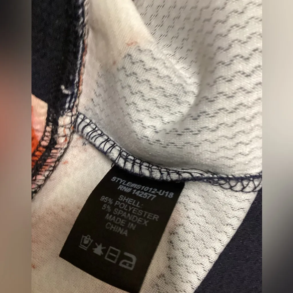 Iris textured pencil skirt. Size Medium.  Navy floral - Image 4