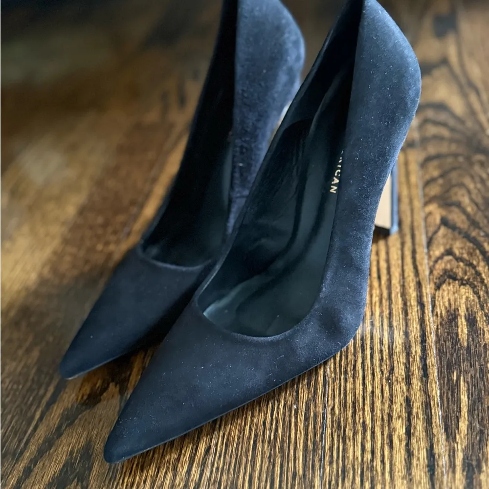 Good American Black Heels Sleek and Elegant - Image 2