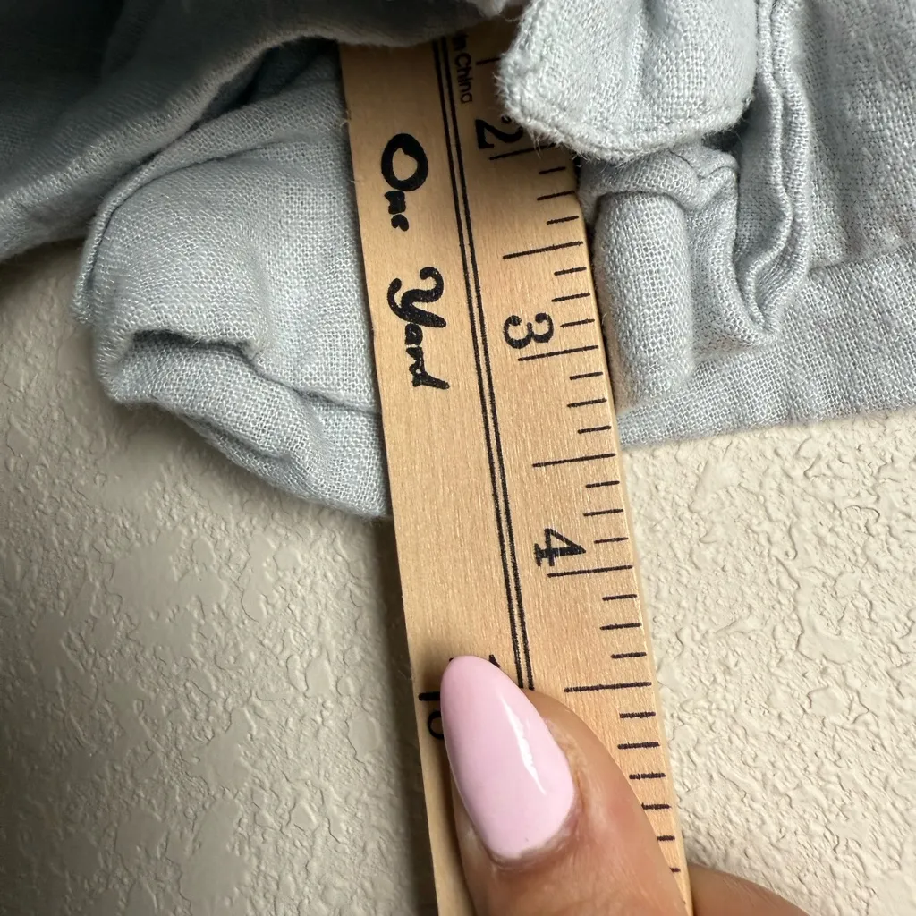 Abercrombie and Fitch Women Size small linen paperbag high waisted‎ shorts - Image 3