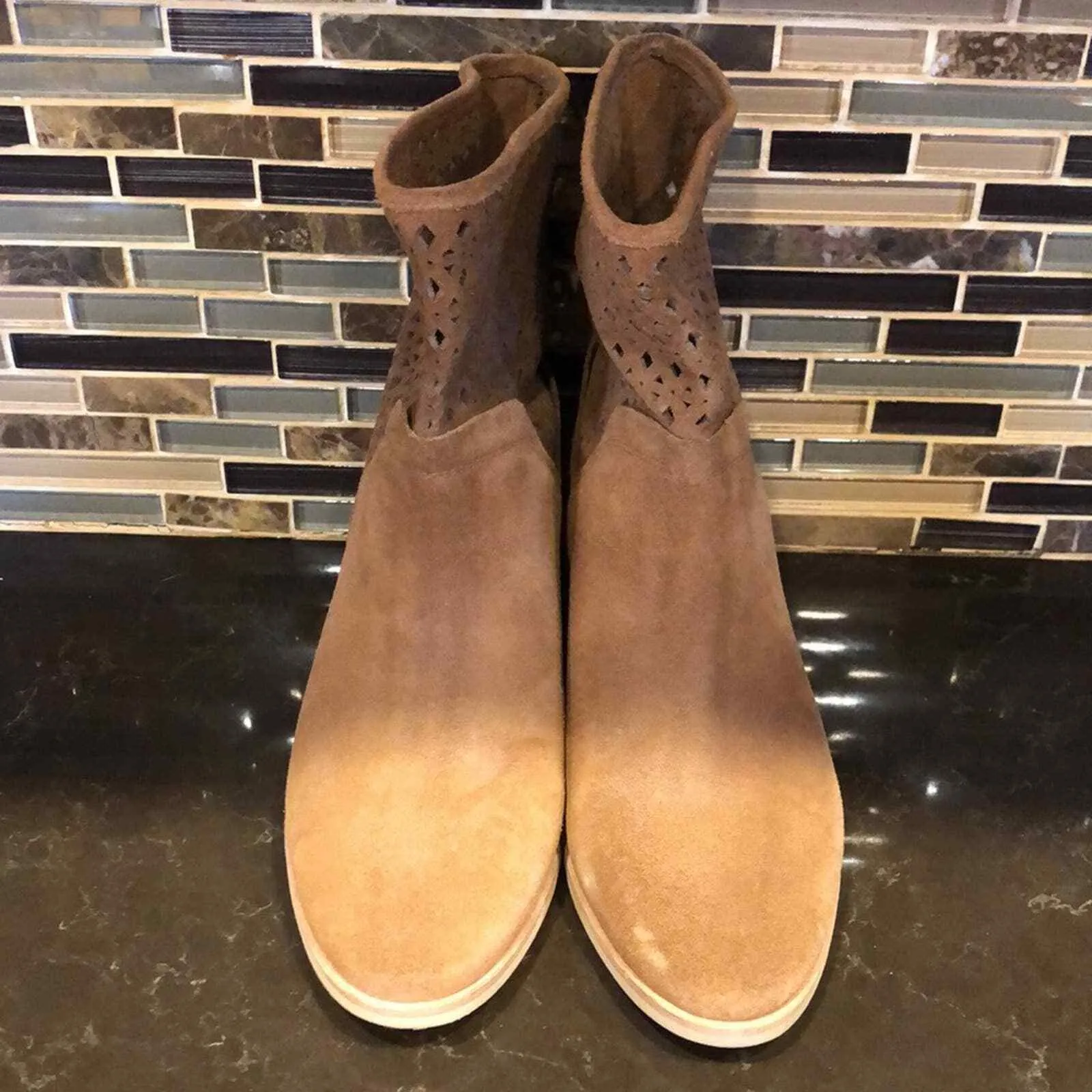 MK‎ Michael kors suede camel laser cut booties boots Women’s Size 6.5 - Image 3