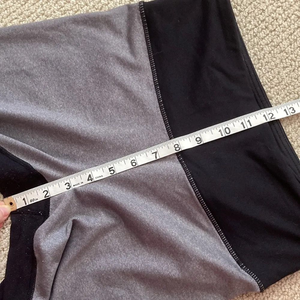 Senita Athletics High Rise Grey Black Leggings Pant Mesh Stripe Sz Small Pockets - Image 9