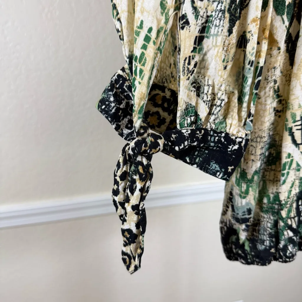 Fig And Flower XL Animal Print Green Tan Top Scoop Neck Relaxed Fit Pullover - Image 5