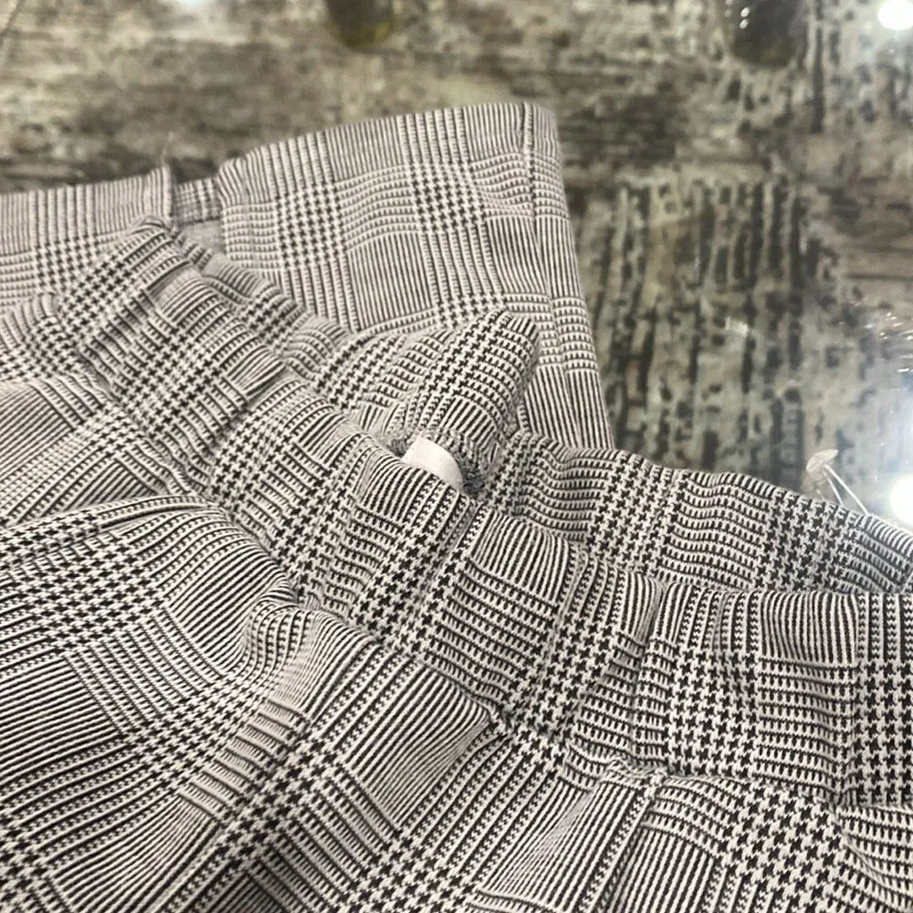 Kendall & Kylie Plaid Pants - Image 4