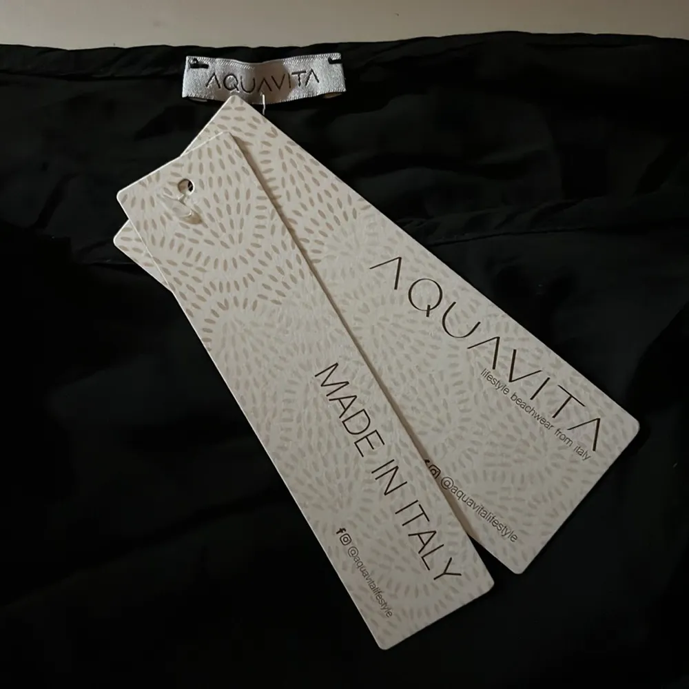 Aquavita Beachwear Italy NWT Sz. L/XL One Shoulder Ruched Sleeve Orsina Crop Top - Image 6