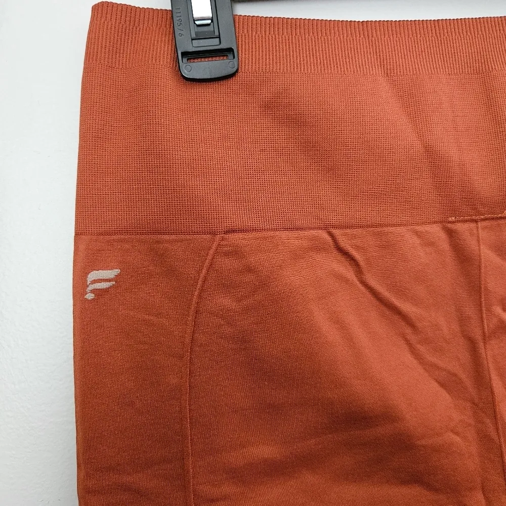 Fabletics Sync Seamless High-Waisted Legging Burnt Brick Athleisure Workout - Image 3