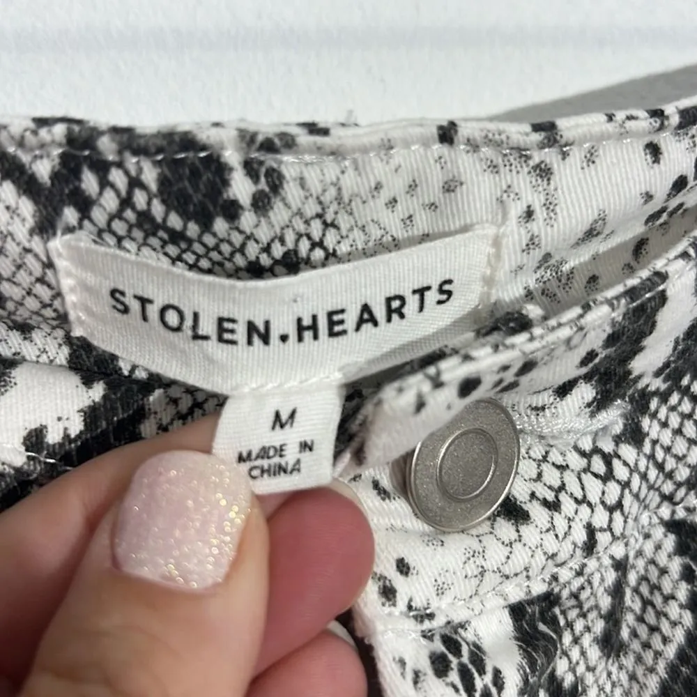 Stolen Hearts White Black Gray Snake Print Mini Skirt Size M - Image 3