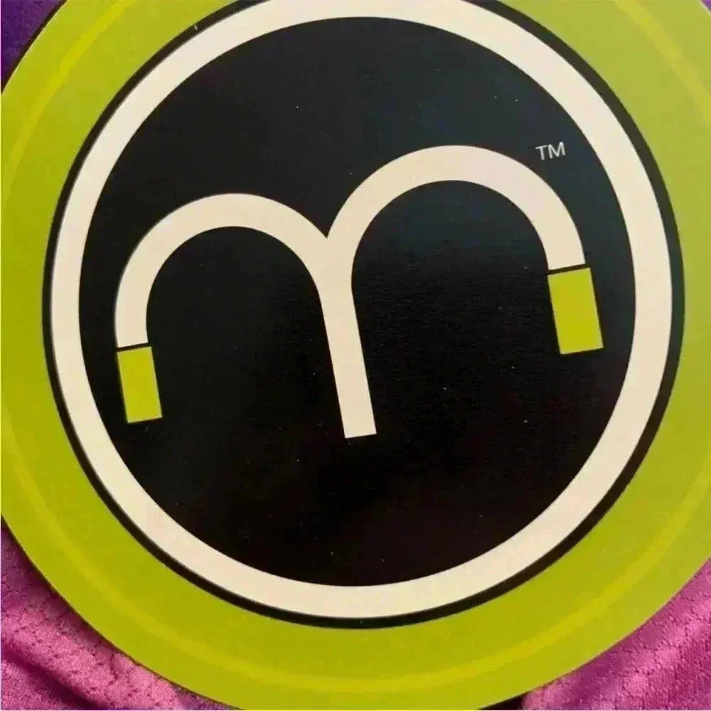 MOXIE Cycling Medium Iris Color Block Print Tee NEW
NWT - Image 4