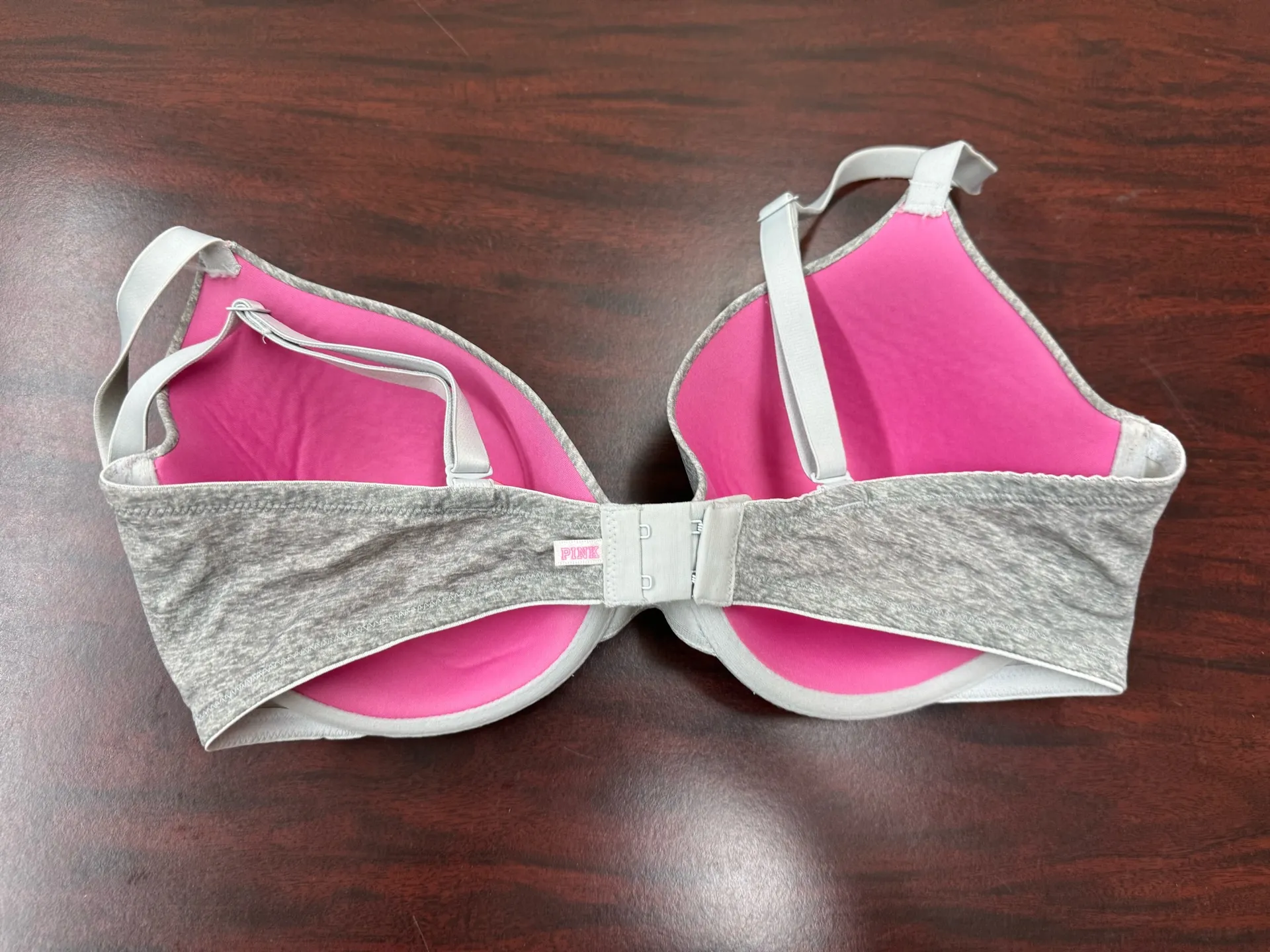 PINK Victoria’s Secret Grey Wear Everywhere T-Shirt Lightly Lined Size 36DD - Image 2