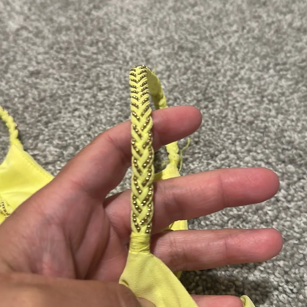 Boutique Double Zero long maxi yellow dress with braided metal accents tie waist - Image 4