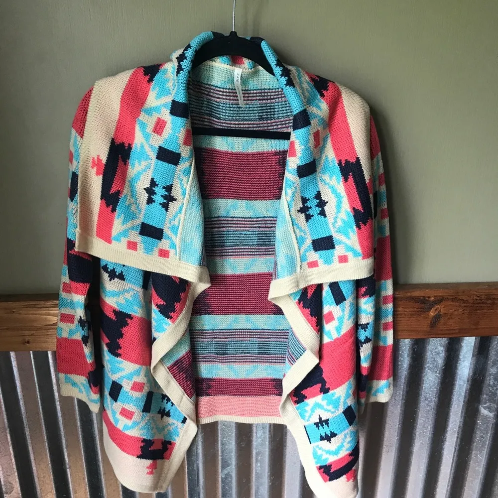 Kate Collection Aztec Cardigan Medium - Image 2