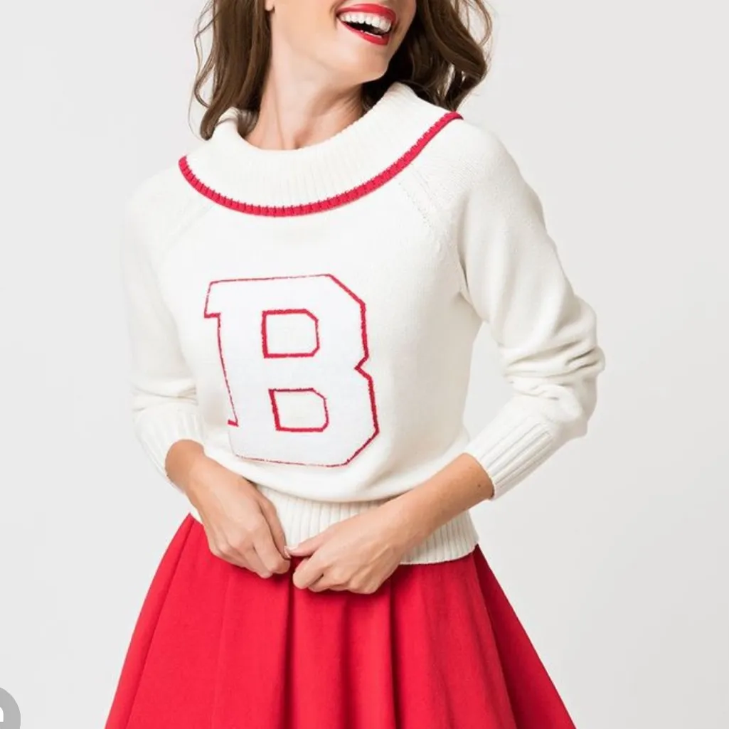 Barbie x Unique Vintage Marshmallow Knit Letterman Turtlenecks Sweater
Size XS White - Image 2