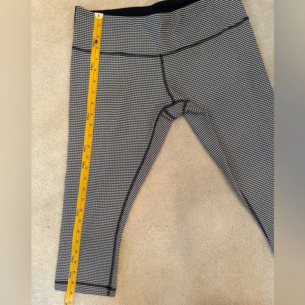 Lululemon Women's Wunder Under Crop Leggings Gingham Inkwell Navy Blue Size 10 - Image 6