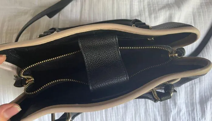 Medium Purse - Image 6