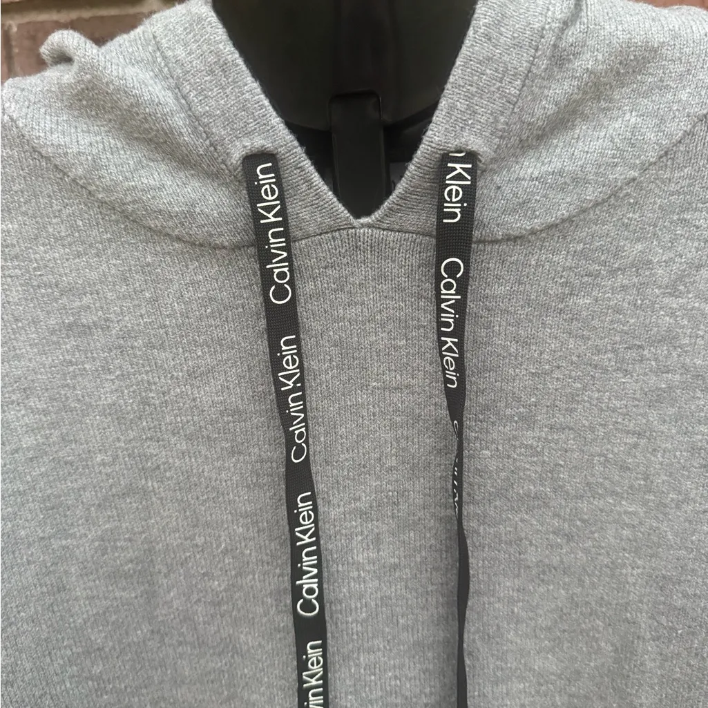 Calvin Klein Hoodie Sweater Gray Logo Drawstring Women's Grey Tight Knit EUC - Image 3