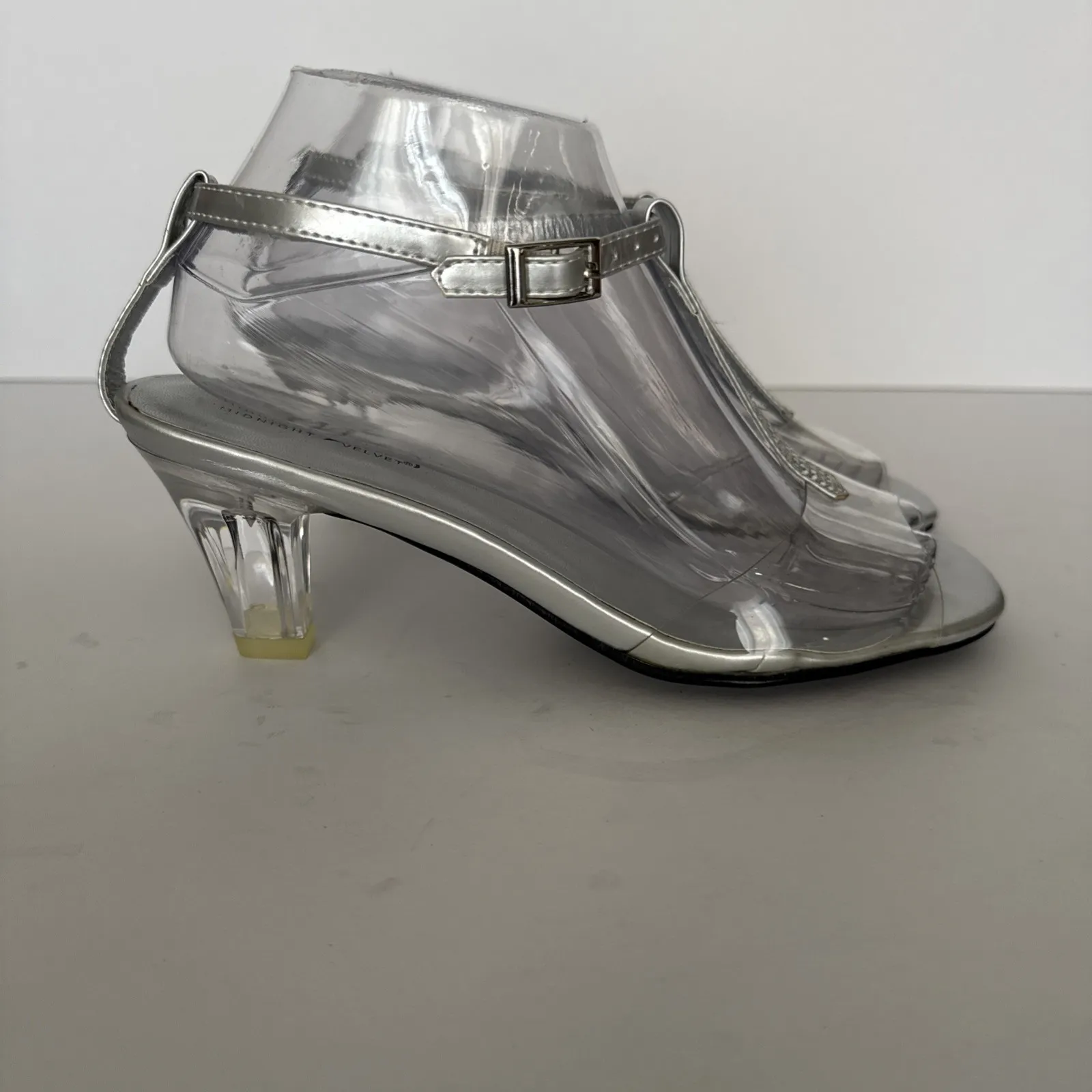 Midnight Velvet Marnie Sandals Silver Jeweled Clear Heel Clear Toe Womens 8 Wide - Image 2