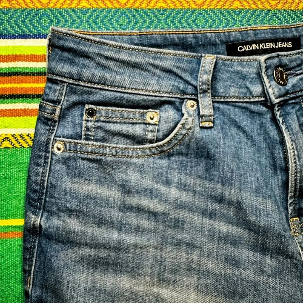 Calvin Klein Jeans denim boyfriend bermuda shorts size 6 - Image 6