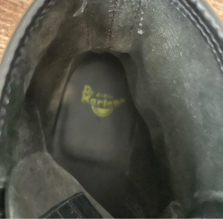 Dr. Martens 1460 Women's Smooth Leather Lace Up Boots Size 7 - Image 10