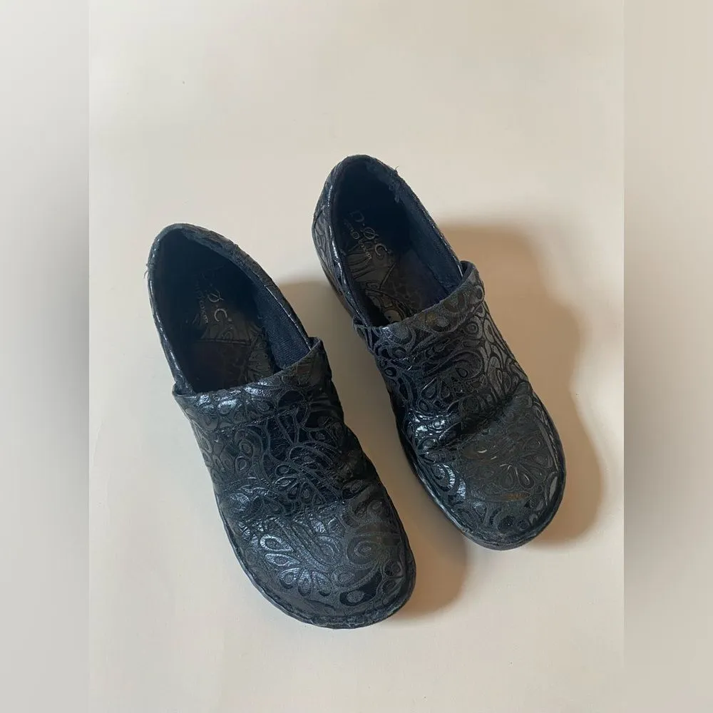 BOC Born Leather Floral Tooled Peggy Slip On Clogs Black Size 8 - Image 2