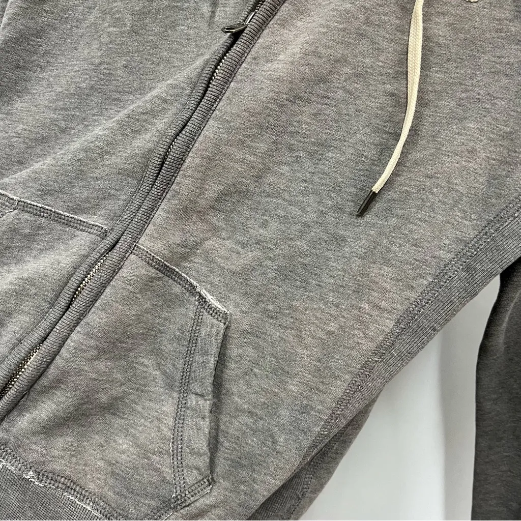 Abercrombie & Fitch Cream & grey label hoodie distressed spell out Y2K FLAWS L - Image 13