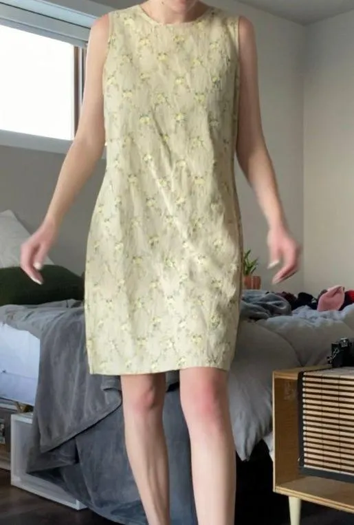 Vintage pale yellow floral printed Linen Blend sun dress 🌞 - Image 2