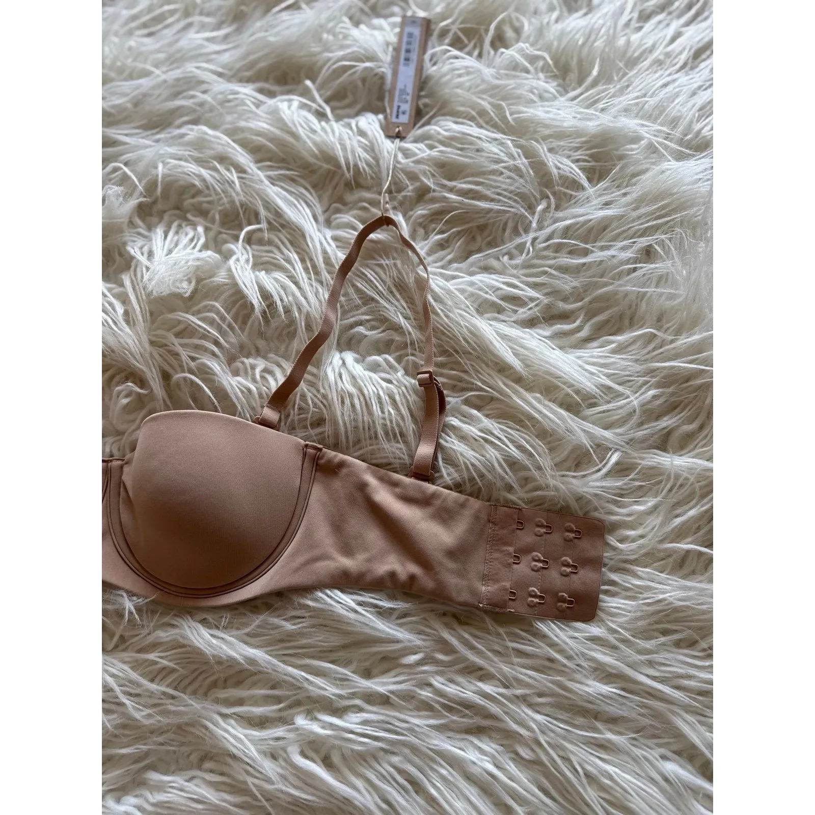 Skims Fits Everybody Strapless Bra Clay Size 30B - Image 5