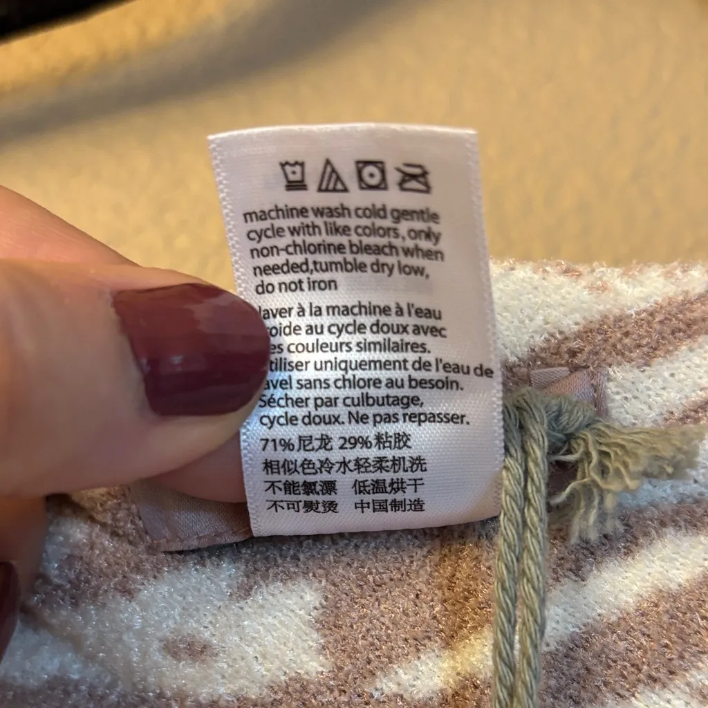 NEW! BAREFOOT DREAMS Ocean Breeze Faded Rose Animal Poncho Sweater Zebra Leopard - Image 11