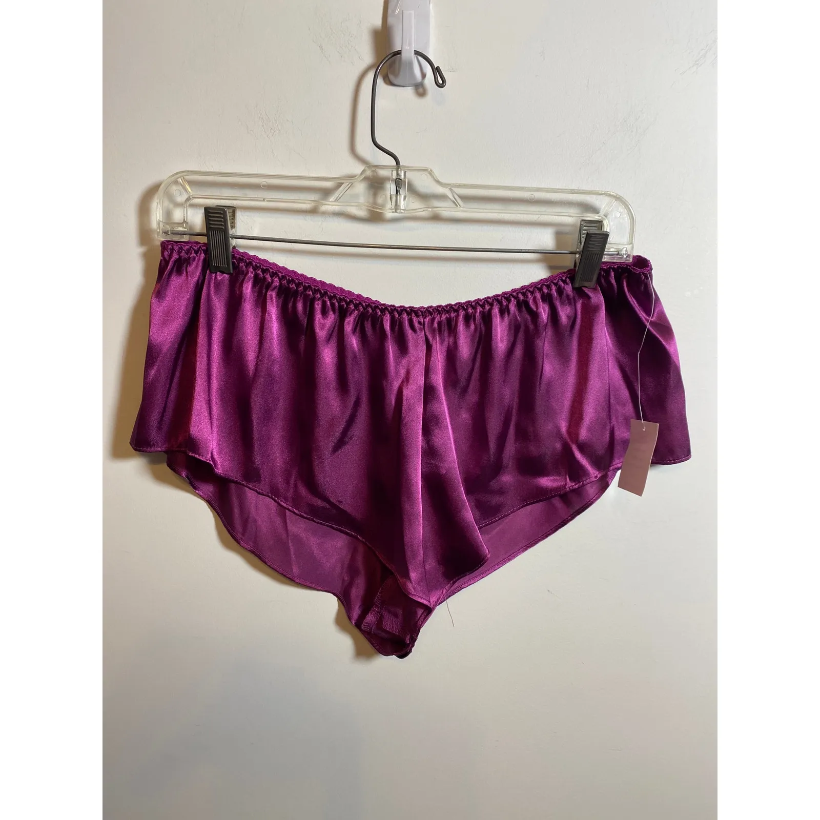 Linea Donatella Women's Size Medium Purple Satin 2 Piece Pajama Set Shorts Cami - Image 6