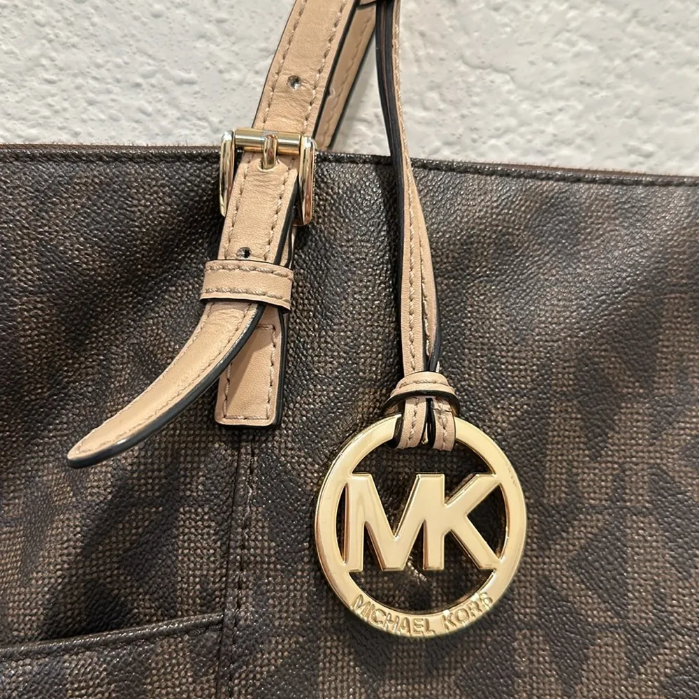 MICHAEL Michael Kors Brown Signature Coated Leather Jet Set East West Tote - Image 2