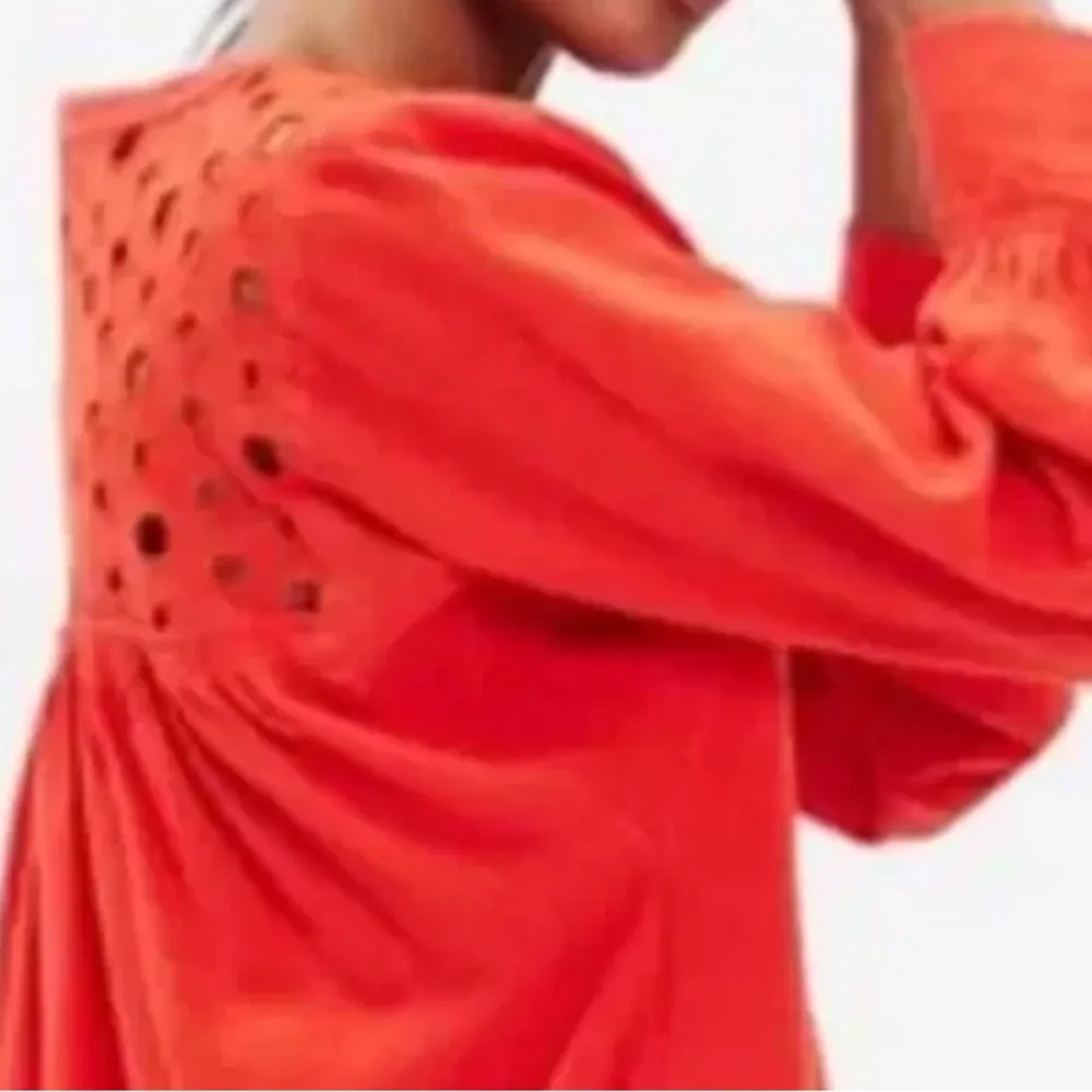 Madewell Daybreak Eyelet Linen
Orange Red Mini Long Sleeve Dress - Image 9