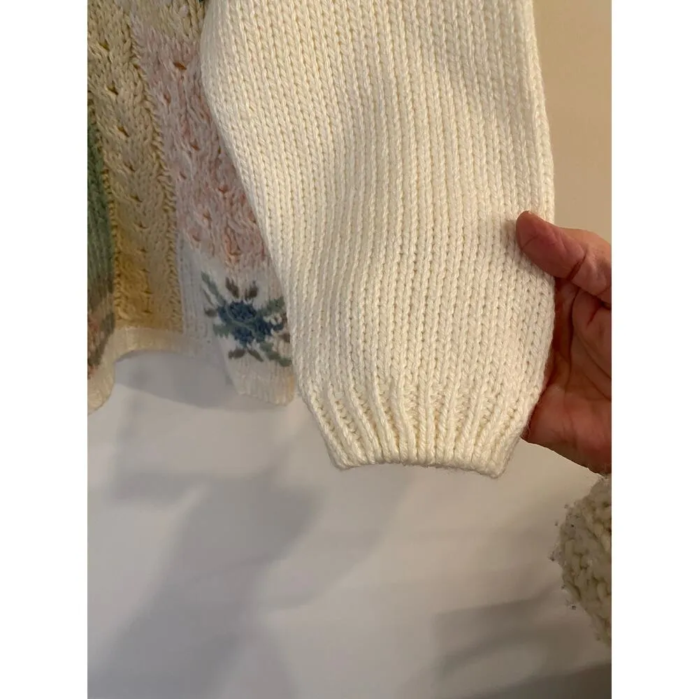 Shenanigans Cream Sweater with embroidery Size Medium Vintage Blue - Image 4