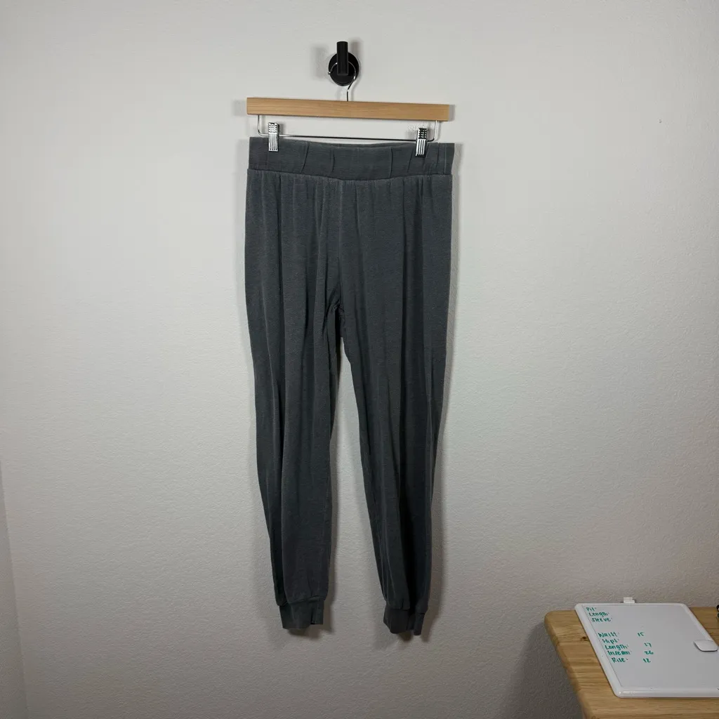 Spiritual Gangster Women’s Grateful Embroidered Joggers in Grey Size S - Image 6