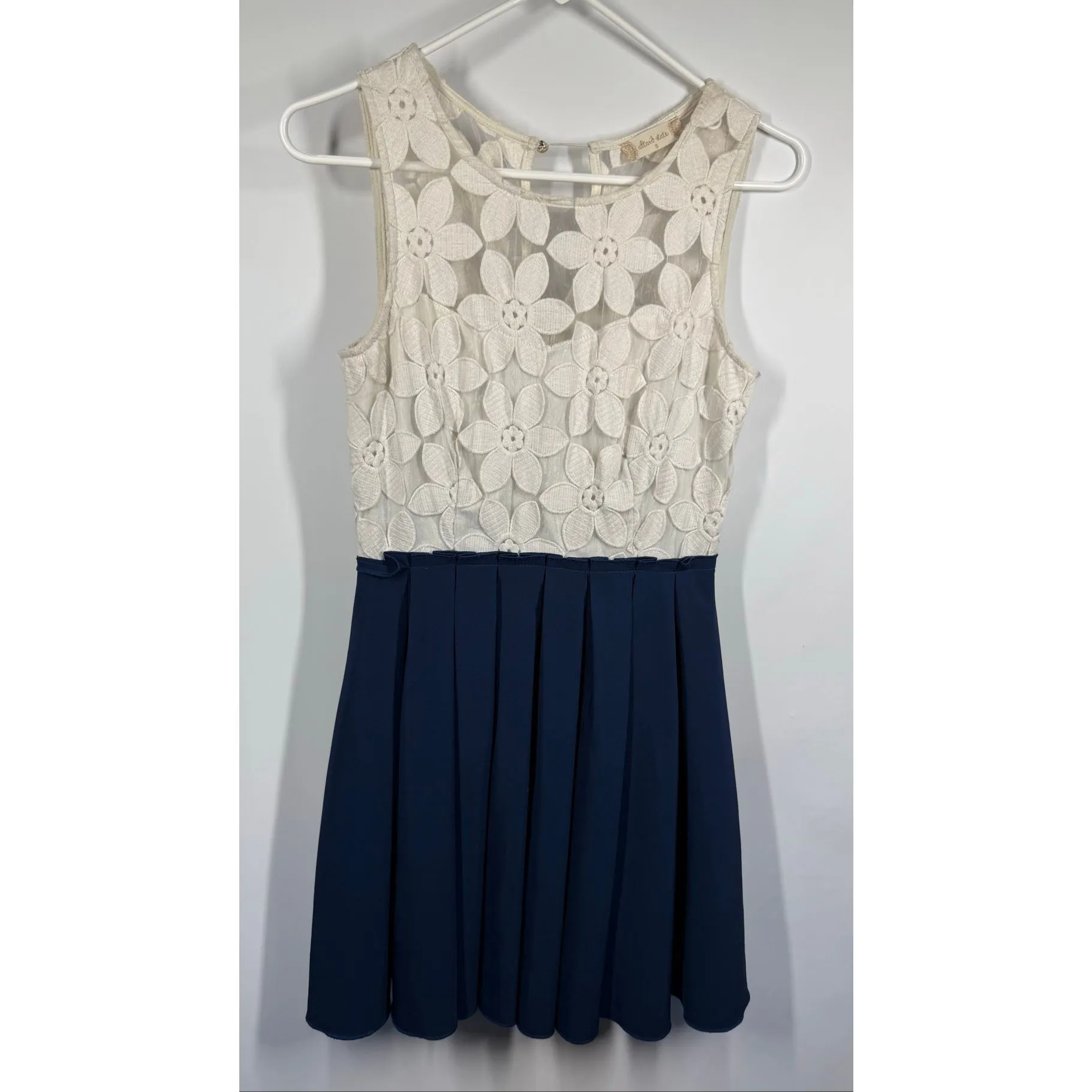 Anthropologie Altar'd State floral overlay Women dress size small - Image 2