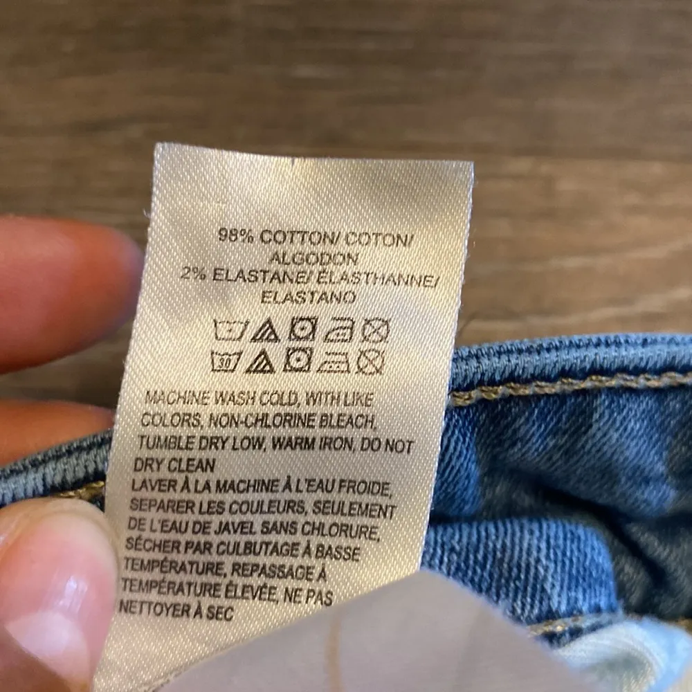 Lucky Brand Light Wash Low Rise Distressed Ankle Jeans Size 12 - Image 6