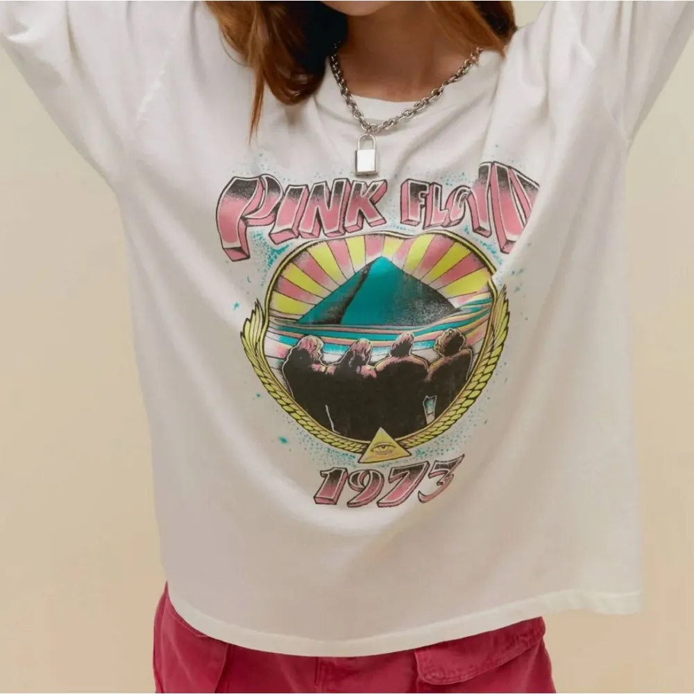 Daydreamer NWT Pink Floyd 1973 Graphic long sleeve Tee - Image 2