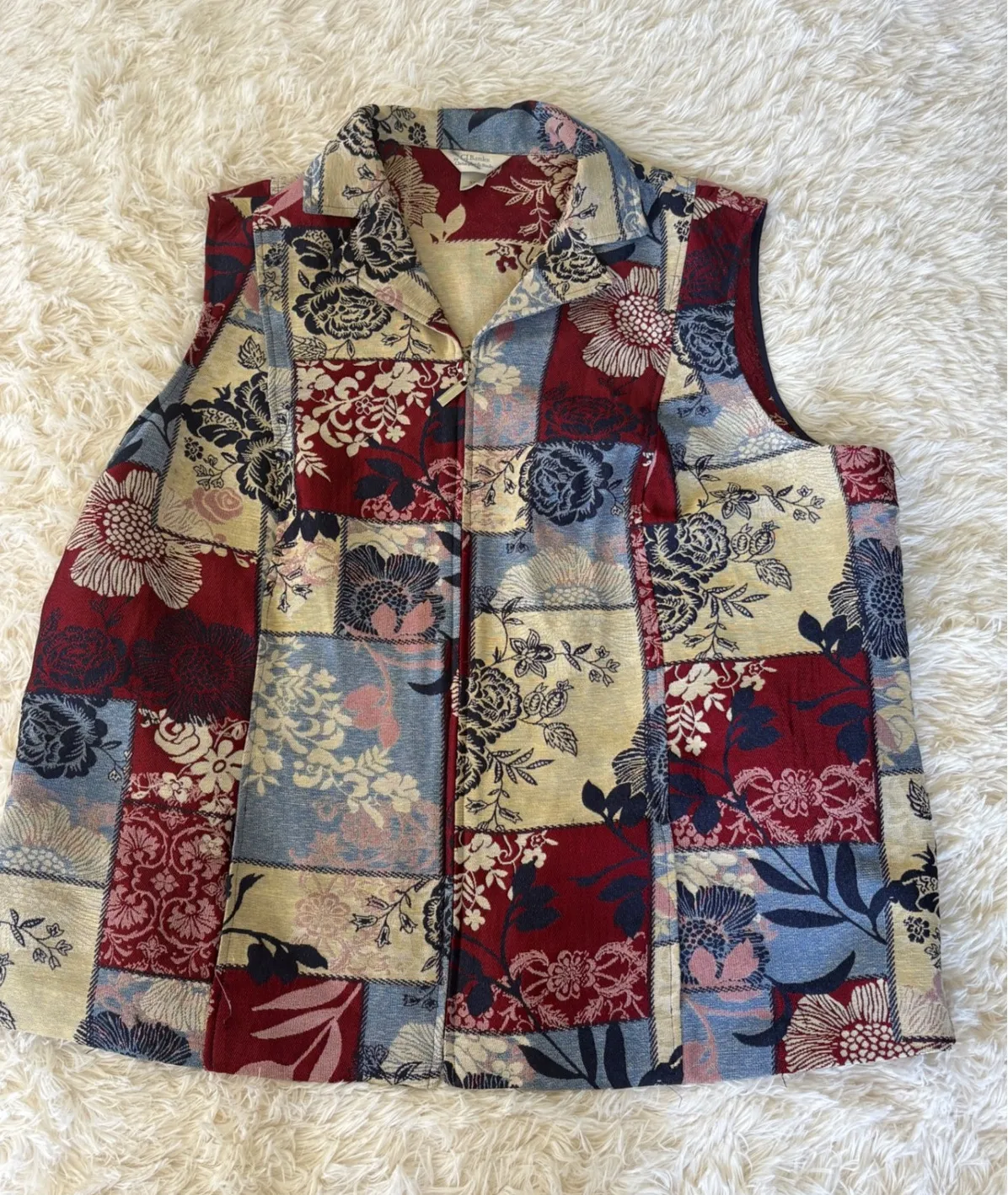 CJ Banks Vintage Floral Patchwork Sleeveless Button Down Top 3X Plus Size - Image 1