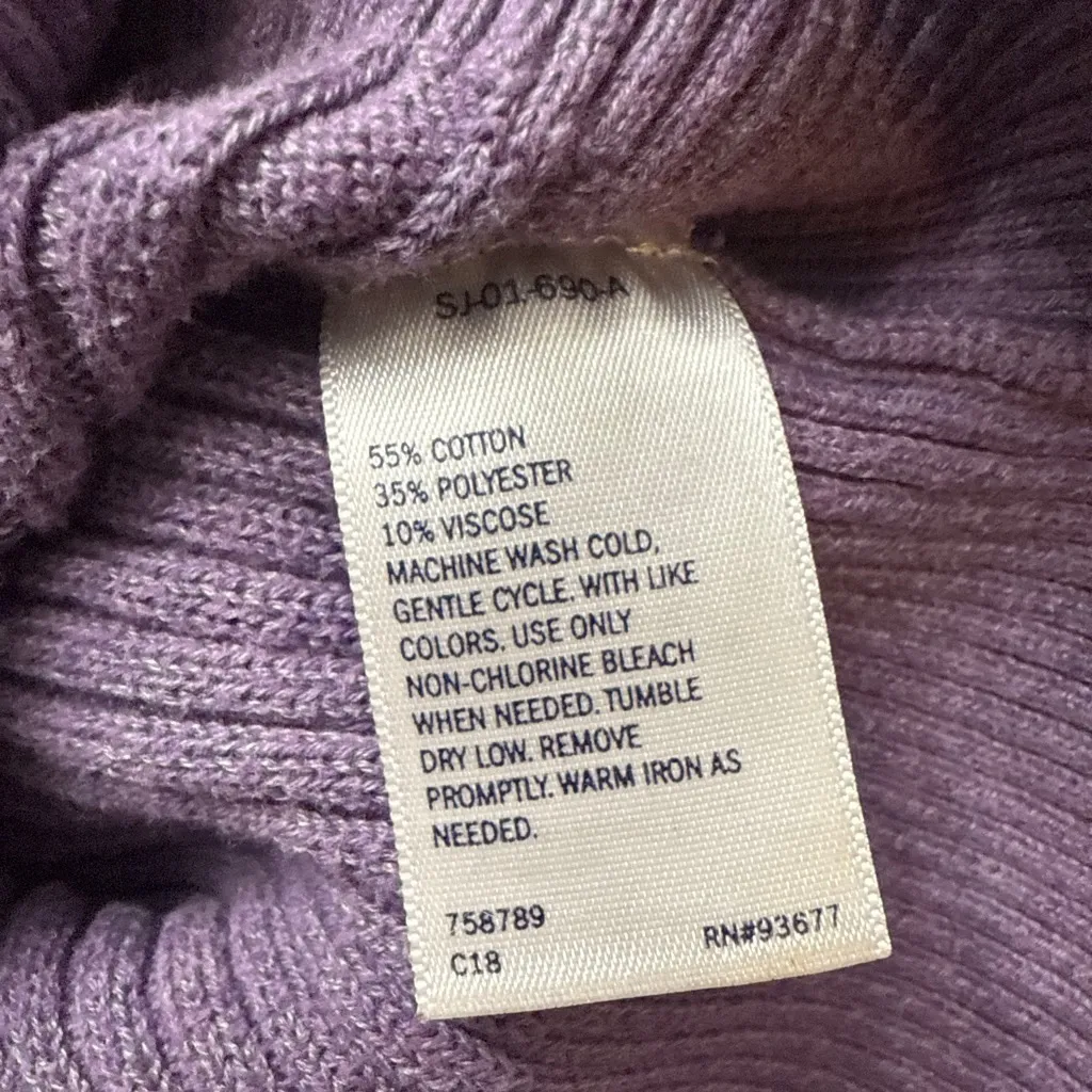 Women's Vintage St. John's Bay Purple Ribbed V-Neck Cardigan Sweater Medium - Image 7