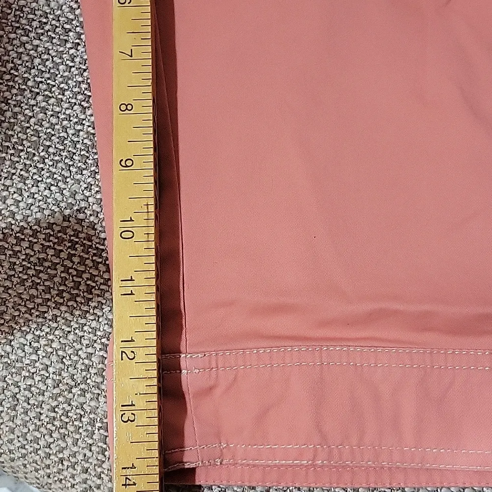 ATHLETA Coral Cargo Shorts Size 14 - Image 7