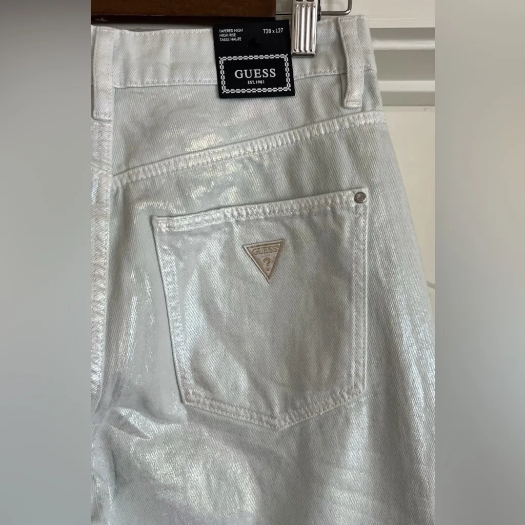 Guess  High Rise Tapered Leg Mom Fit Foil Waxed White iridescent Jeans W28xL27 - Image 5